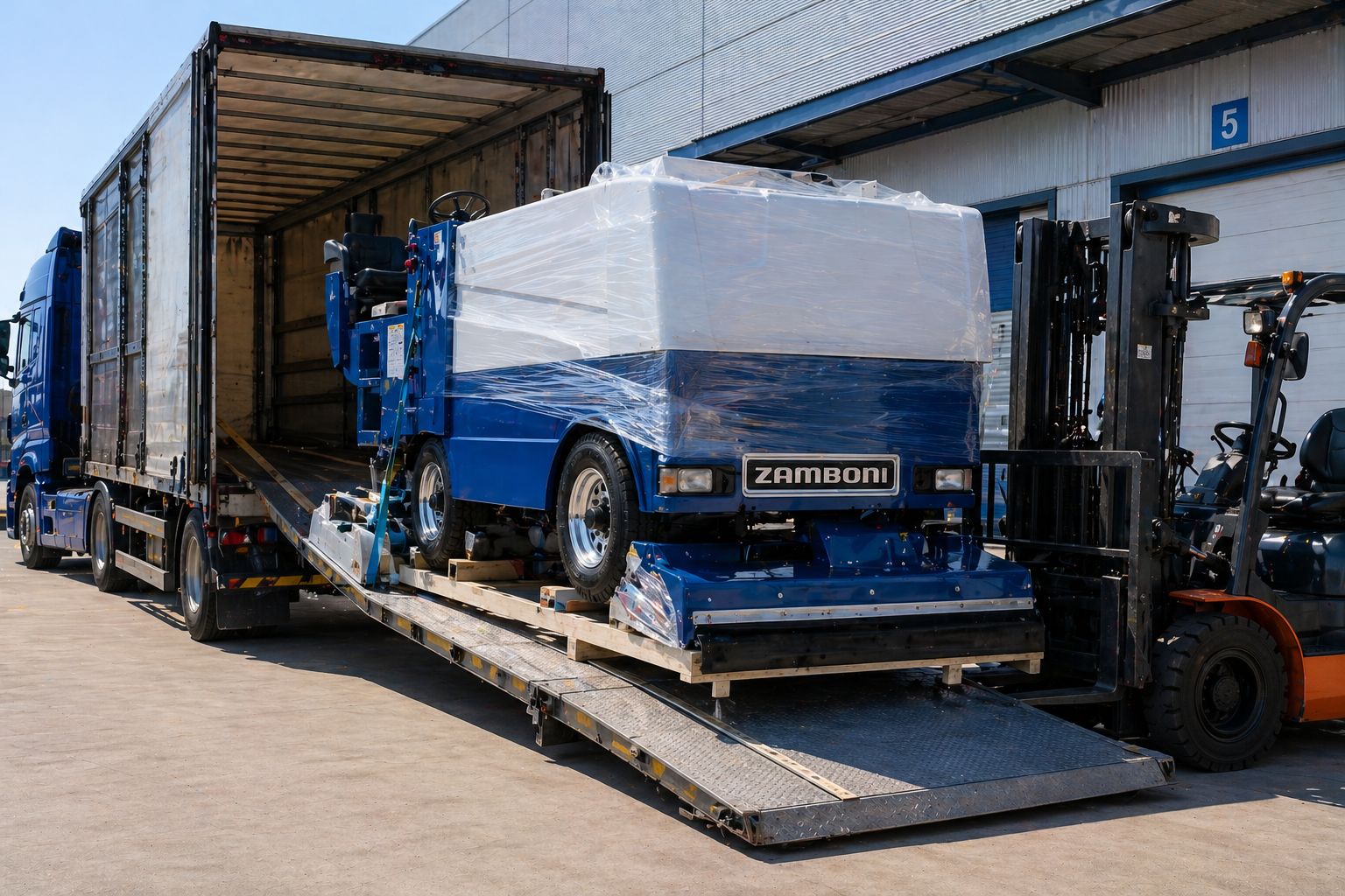 Ice resurfacing machines